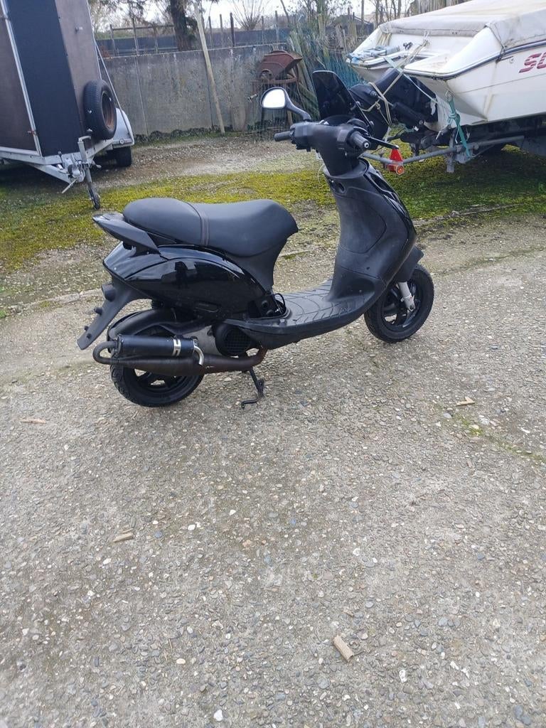 Zip 172cc malossi geen kenteken, Fietsen en Brommers, Scooters | Piaggio, Ophalen, Zo goed als nieuw, Tweetakt, Zip