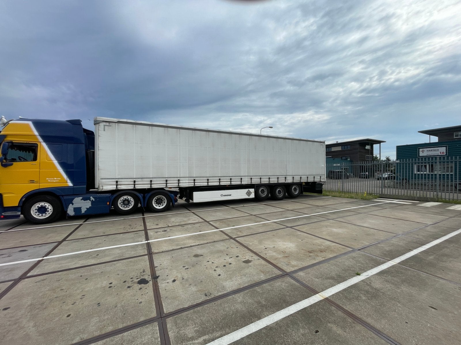 Krone schuifzeil oplegger wit bj 2020, Ophalen, Gebruikt
