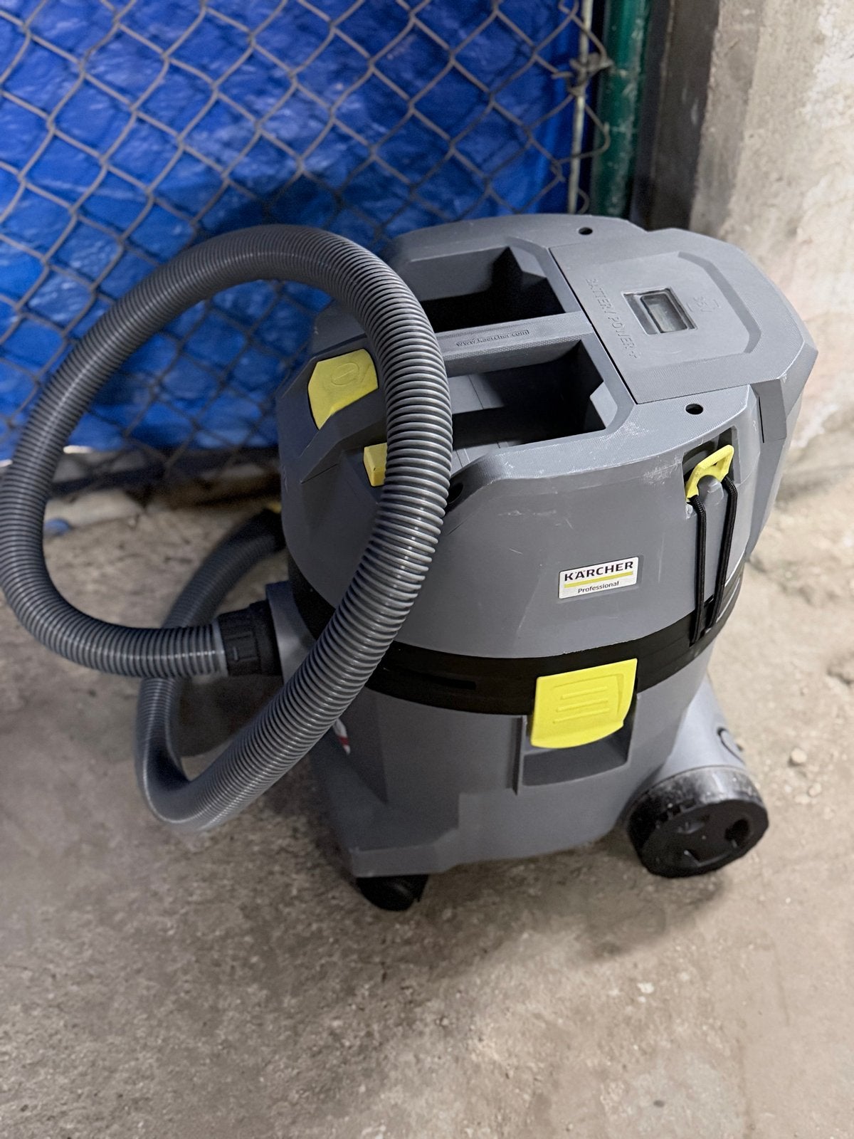 Kärcher WD 3 Battery Premium Set Nat-/Droogzuiger, Ophalen, Kärcher, Draadloos, Zo goed als nieuw