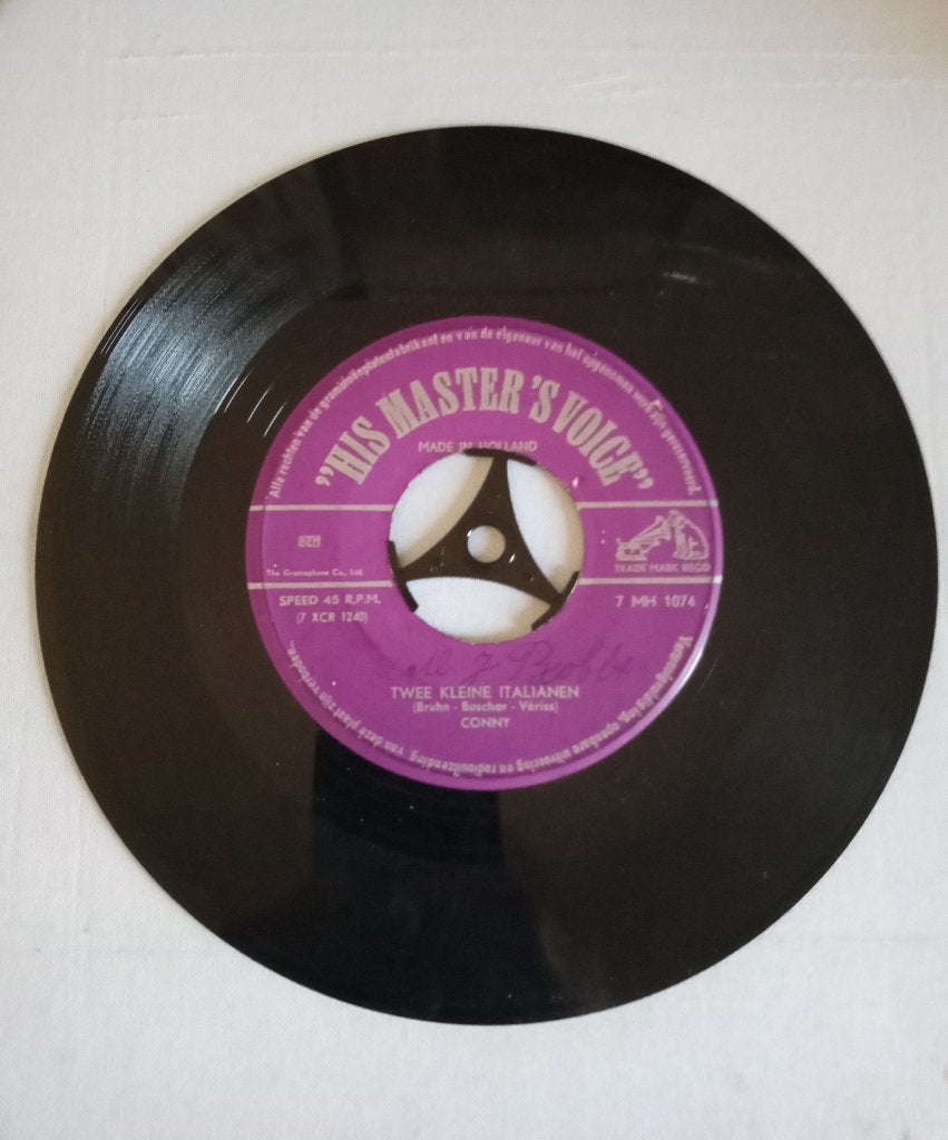 Conny - Twee Kleine Italianen (His Master's Voice 7" vinyl), Cd's en Dvd's, Vinyl Singles, Gebruikt, 7 inch, Ophalen of Verzenden