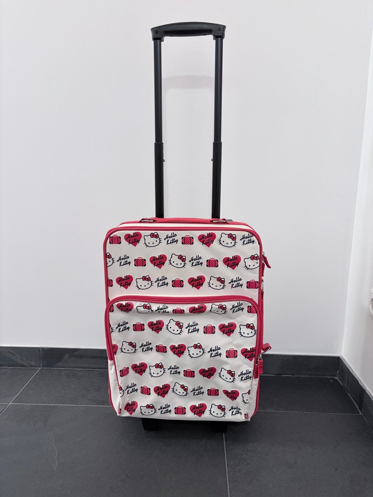 Hello Kitty Koffer met Wieltjes en Uitschuifbare Handgreep, 40 tot 60 cm, 30 cm of meer, Gebruikt, Wit