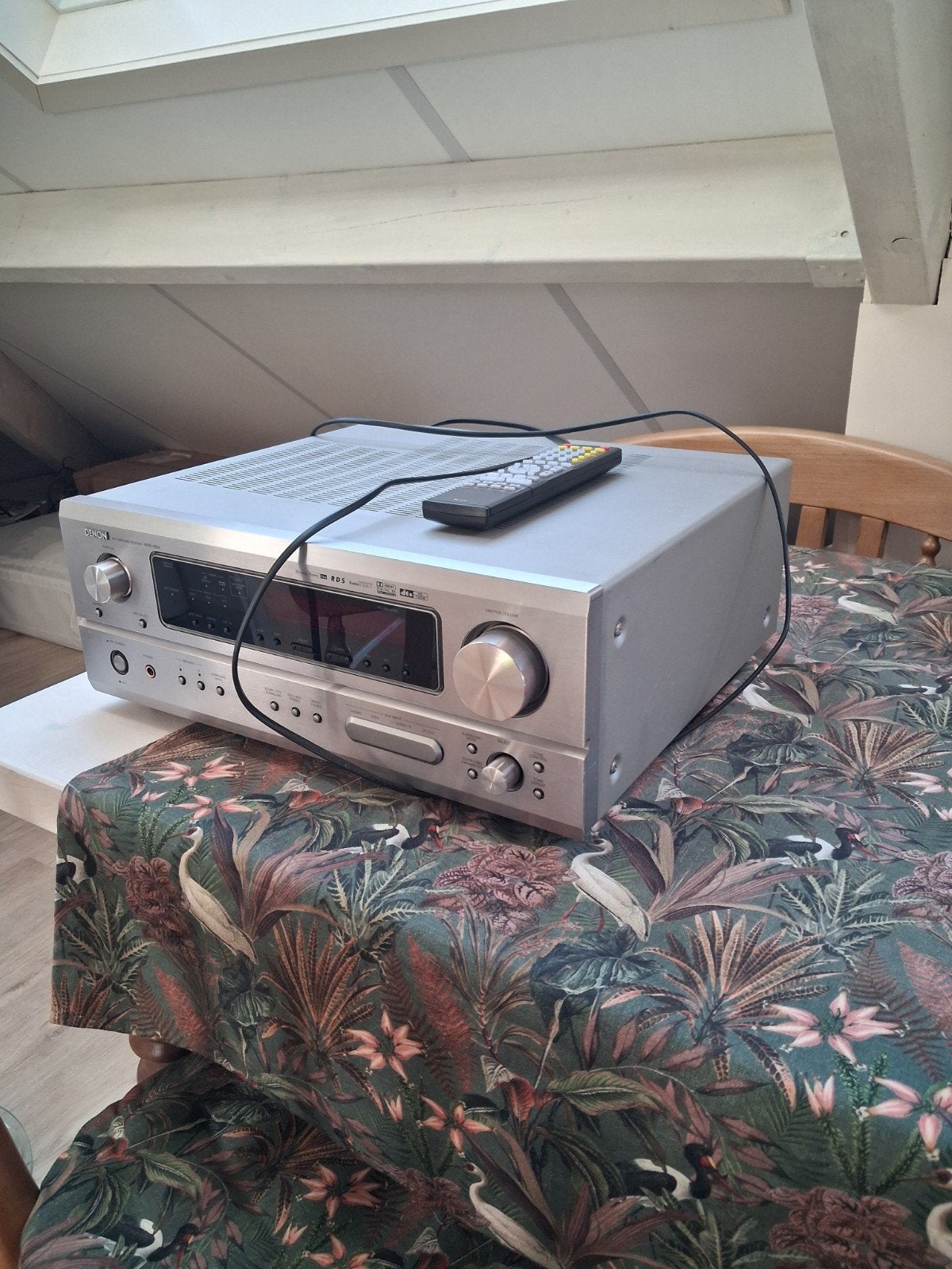Denon AVR-1804 AV Surround Receiver met afstandsbediening, Audio, Tv en Foto, Versterkers en Receivers, Ophalen, Gebruikt, Denon