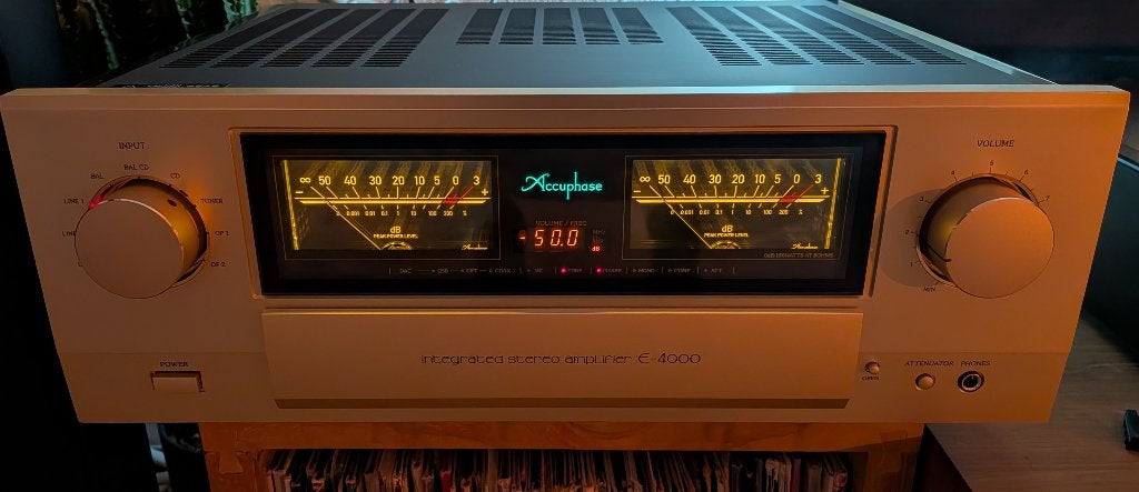 Accuphase E-4000, Overige merken, Ophalen of Verzenden, Zo goed als nieuw, 120 watt of meer