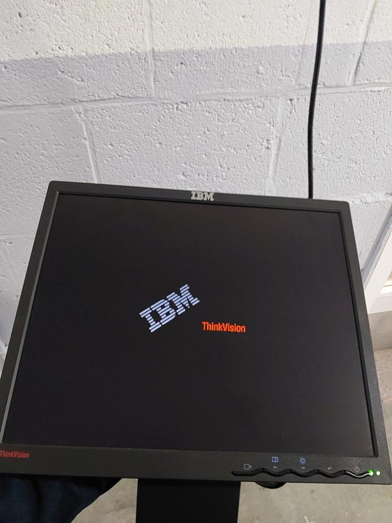 IBM ThinkVision Monitor - Vintage Scherm, Ophalen of Verzenden, IBM, 60 Hz of minder, Gebruikt