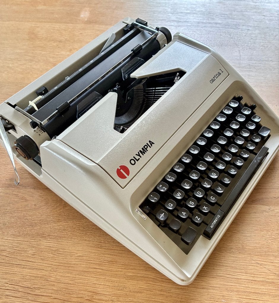 Olympia Carina 1 portable in nieuwstaat, Diversen, Ophalen of Verzenden, Zo goed als nieuw