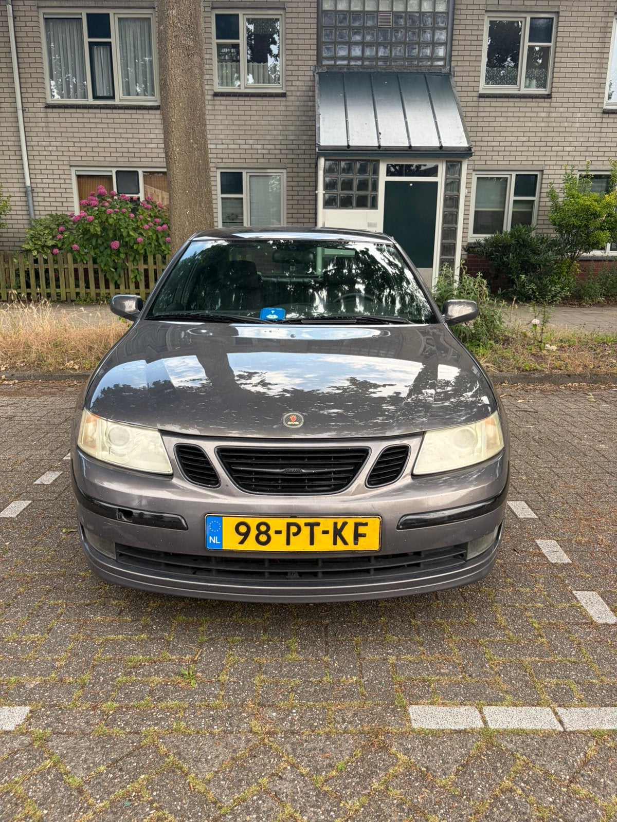 Saab 9-3 1.8 T Sport Sedan AUT 2004 Grijs, Auto's, Saab, 1998 cc, 4 cilinders, 75 €/maand, Particulier