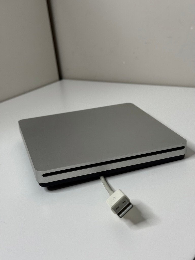 Apple USB SuperDrive Extern DVD/CD-station, Gebruikt, Cd, Ophalen of Verzenden, Extern