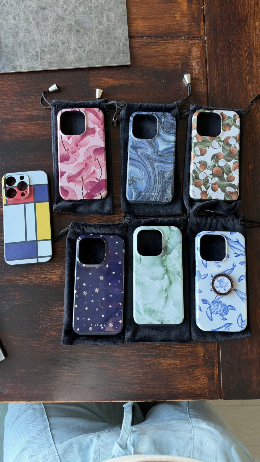 Iphone 14 pro Burga cases/hoesjes, Ophalen, Zo goed als nieuw, Burga, IPhone 14 Pro