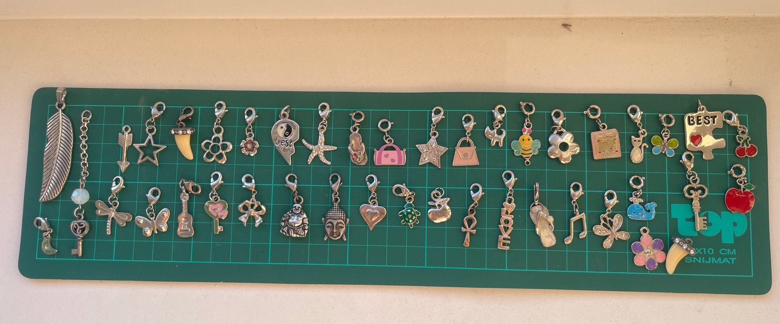 Grote collectie bedels voor armbanden of kettingen, Overige merken, Overige materialen, Gebruikt, Ophalen of Verzenden