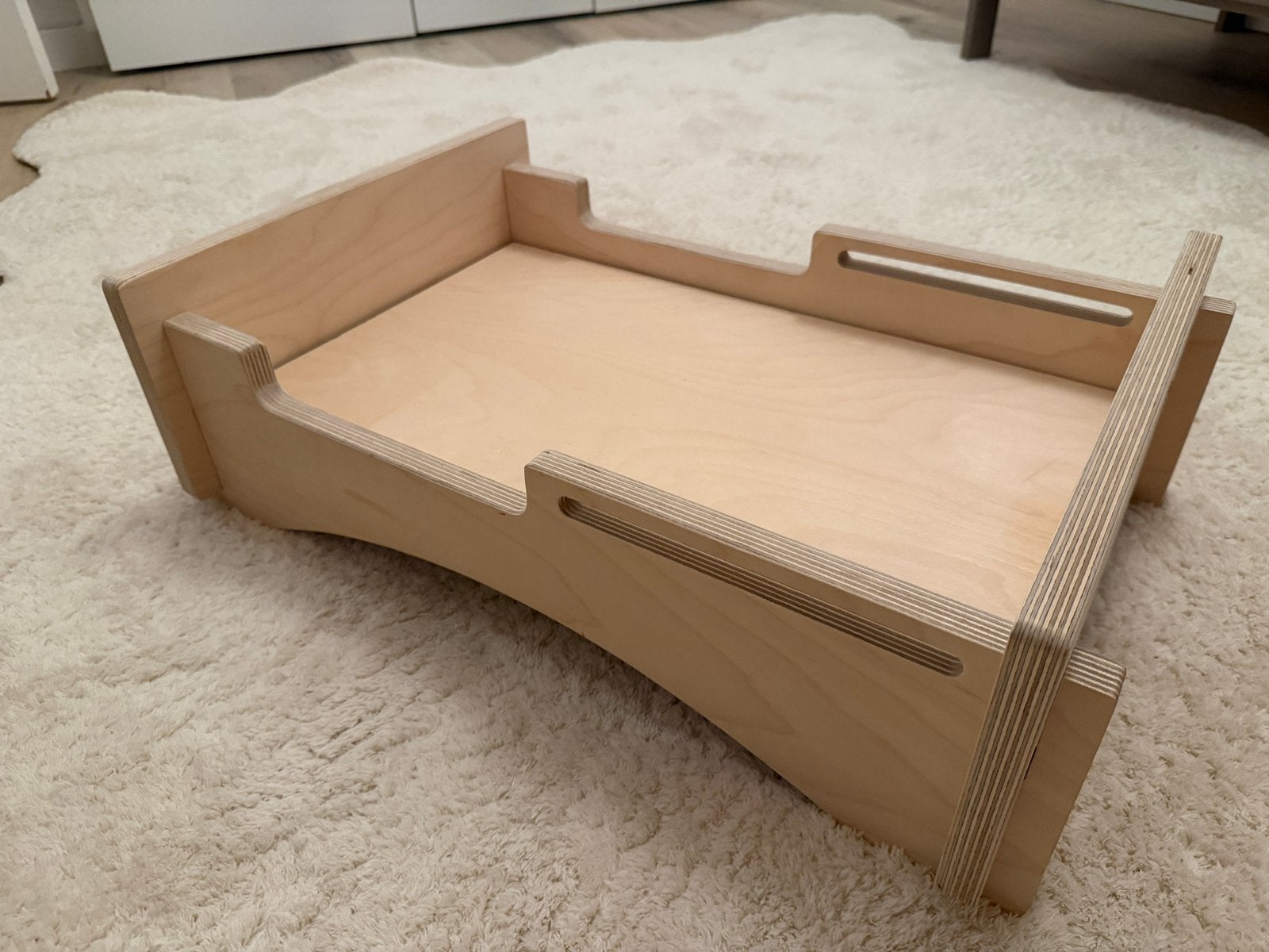 Manowoods poppenbed van hout, Ophalen, Zo goed als nieuw