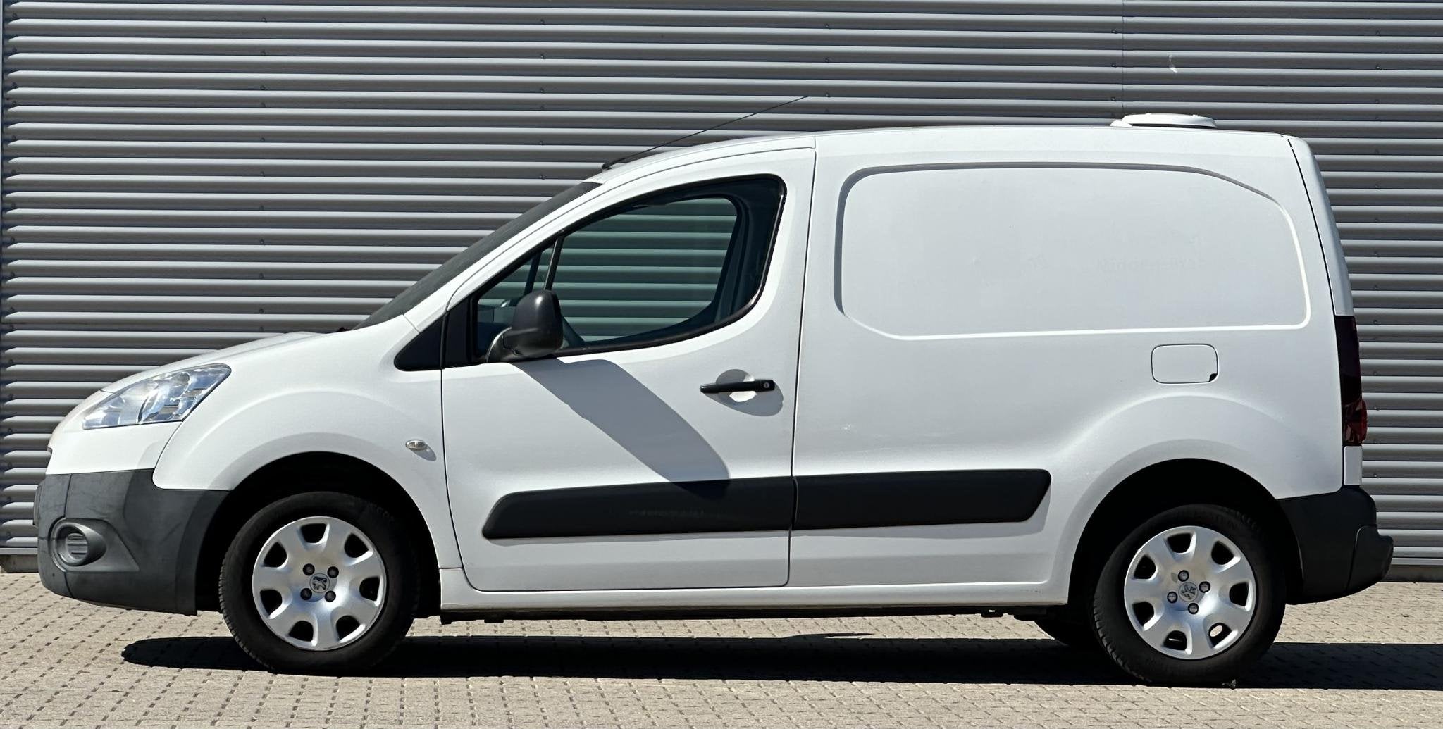 Peugeot Partner 120 1.6 HDI L1 XR Profit + Airco, Voorwielaandrijving, Euro 5, Stof, Gebruikt
