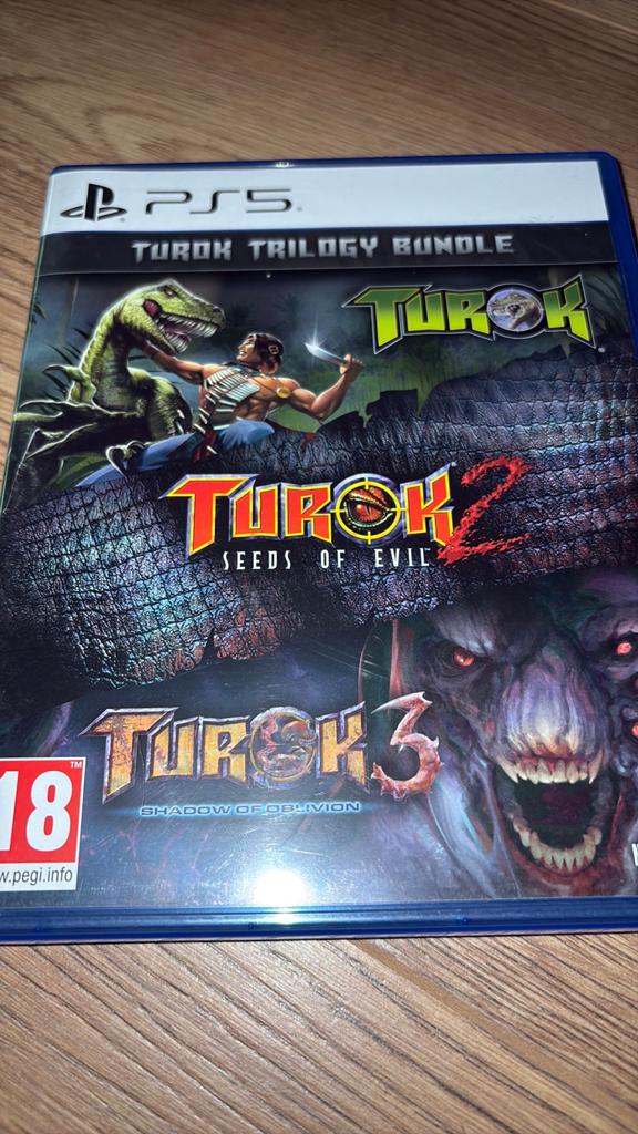 Turok Trilogy Bundle met deel 1, 2 en 3 voor de PS5., Ophalen of Verzenden, Zo goed als nieuw