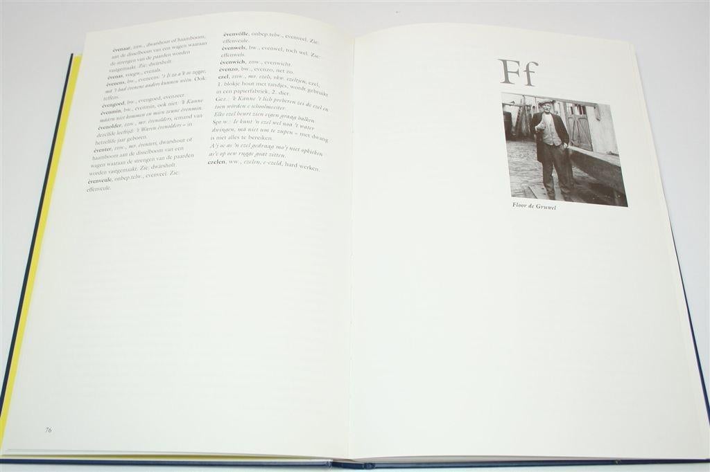 Apeldoorne — Woord veur Woord [Apeldoorns Dialect], Boeken, Ophalen of Verzenden, Zo goed als nieuw