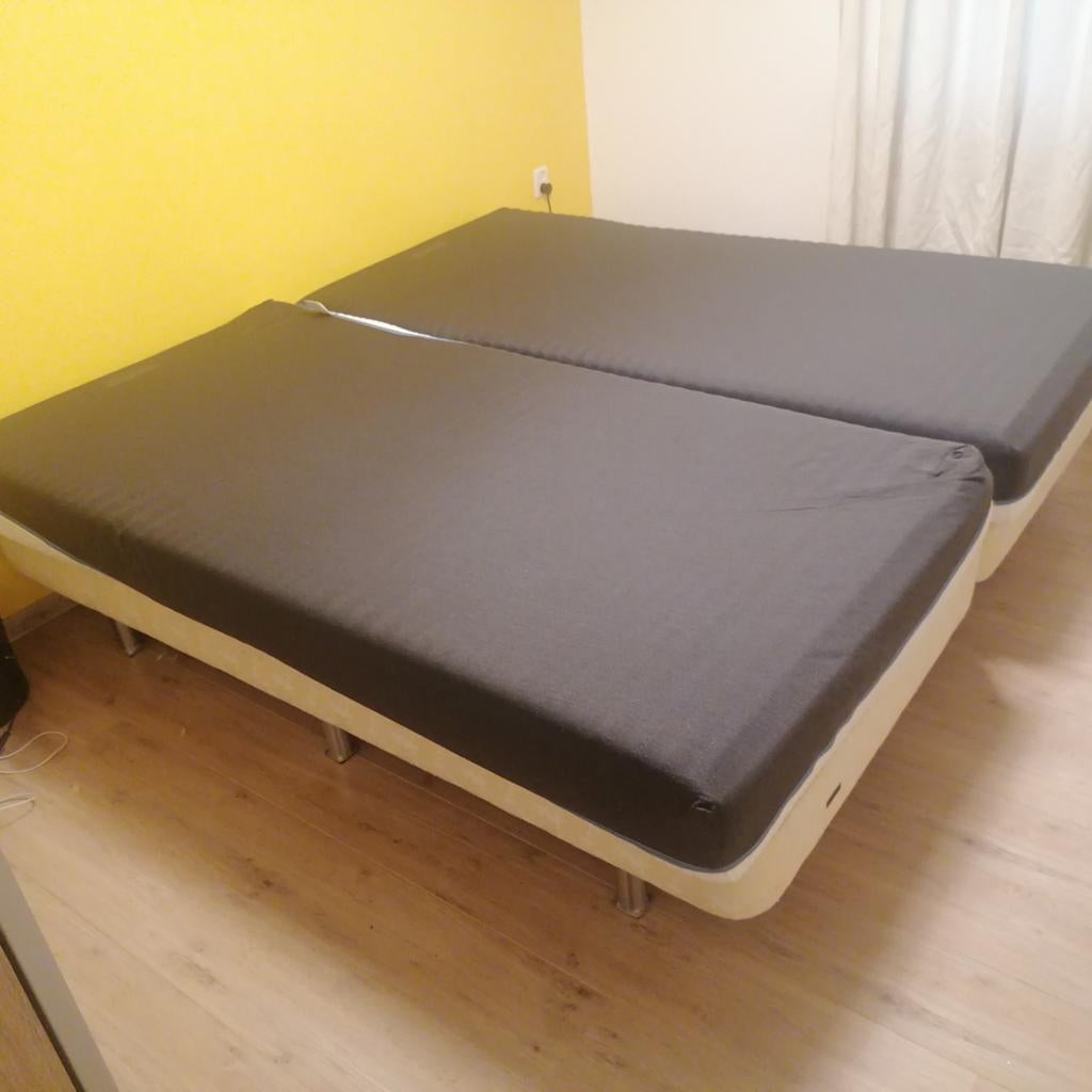 2x eenpersoonsbed 100 x 200, Overige materialen, 100 cm, Eenpersoons, Ophalen of Verzenden