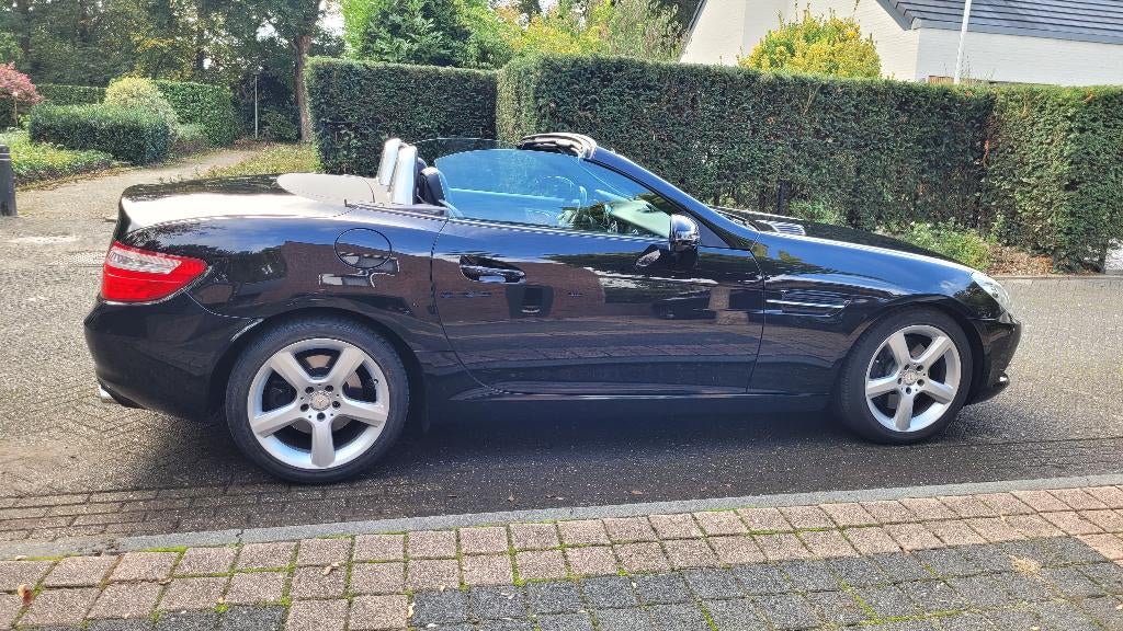Mercedes-Benz SLK 250 Aut. 2011 Zwart, Auto's, Mercedes-Benz, Automaat, Euro 5, Zwart, 4 cilinders
