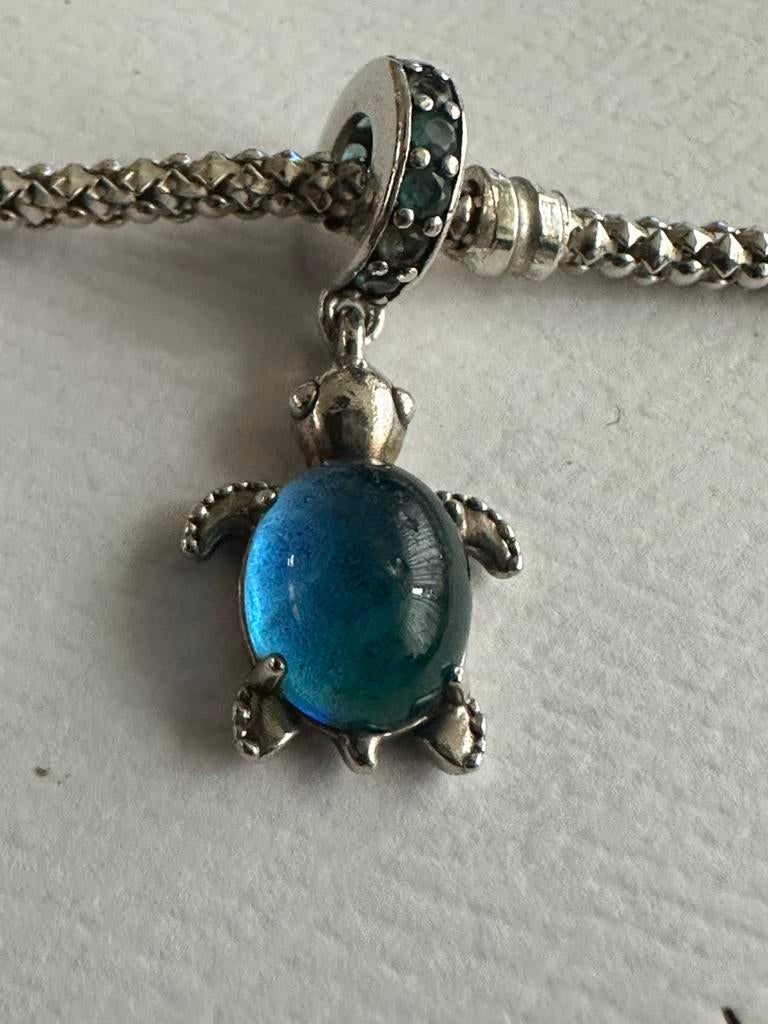 Pandora bedel zeeschildpad, Sieraden, Tassen en Uiterlijk, Bedels, Gebruikt, Pandora, Zilver, 1 bedel, Ophalen of Verzenden