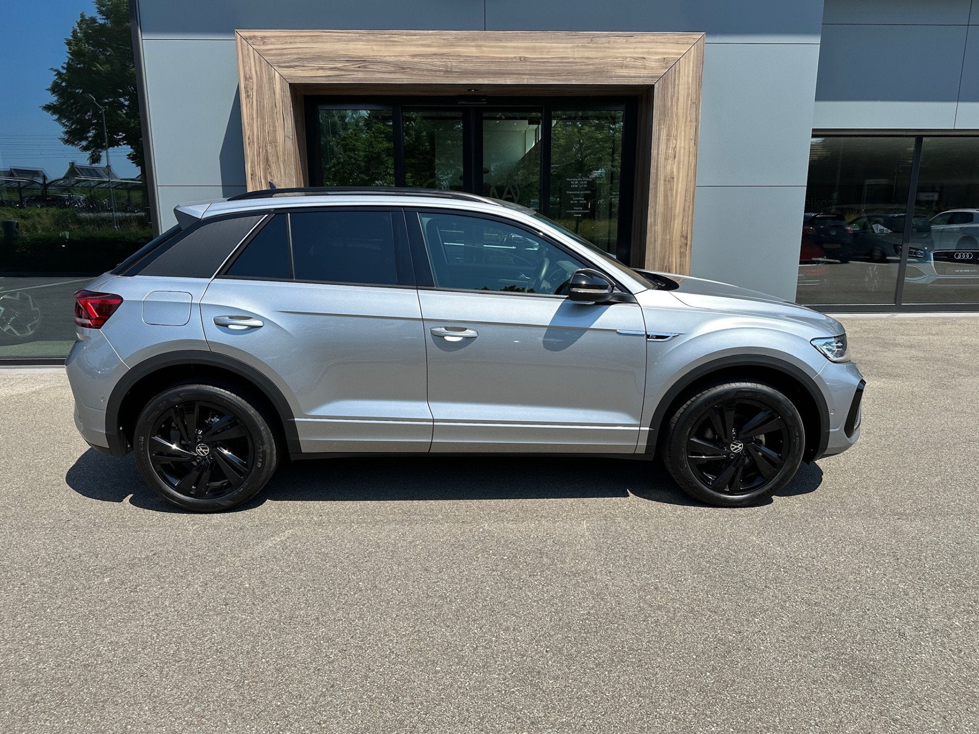 Volkswagen T-Roc 1.5 TSI 150pk DSG R-Line | Black Style | Ca, Auto's, Volkswagen, 12 maanden, 1258 kg, Zwart, 4 cilinders