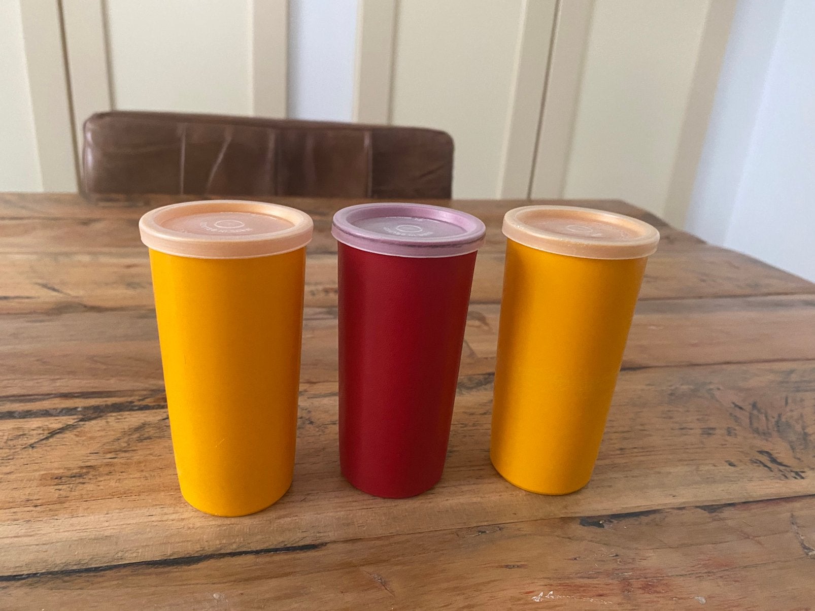 Tupperware retro bekers met deksel, Ophalen of Verzenden, Zo goed als nieuw, Oranje, Beker of Kan
