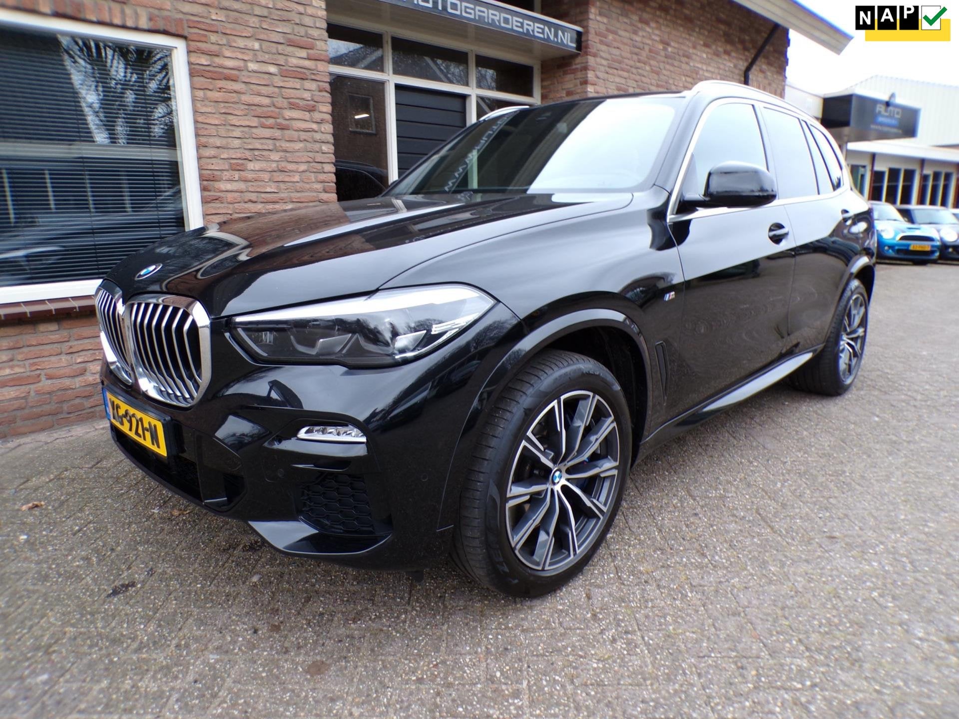 BMW X5 XDrive40i High Executive M Sport / Automaat / Leder /, Auto's, BMW, Automaat, Dealer onderhouden, Gebruikt, Vierwielaandrijving