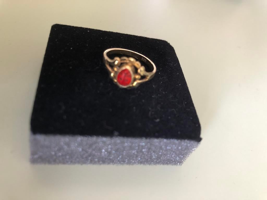Gouden kinderring 14 karaat, Ophalen of Verzenden, Zo goed als nieuw, Goud, Dame