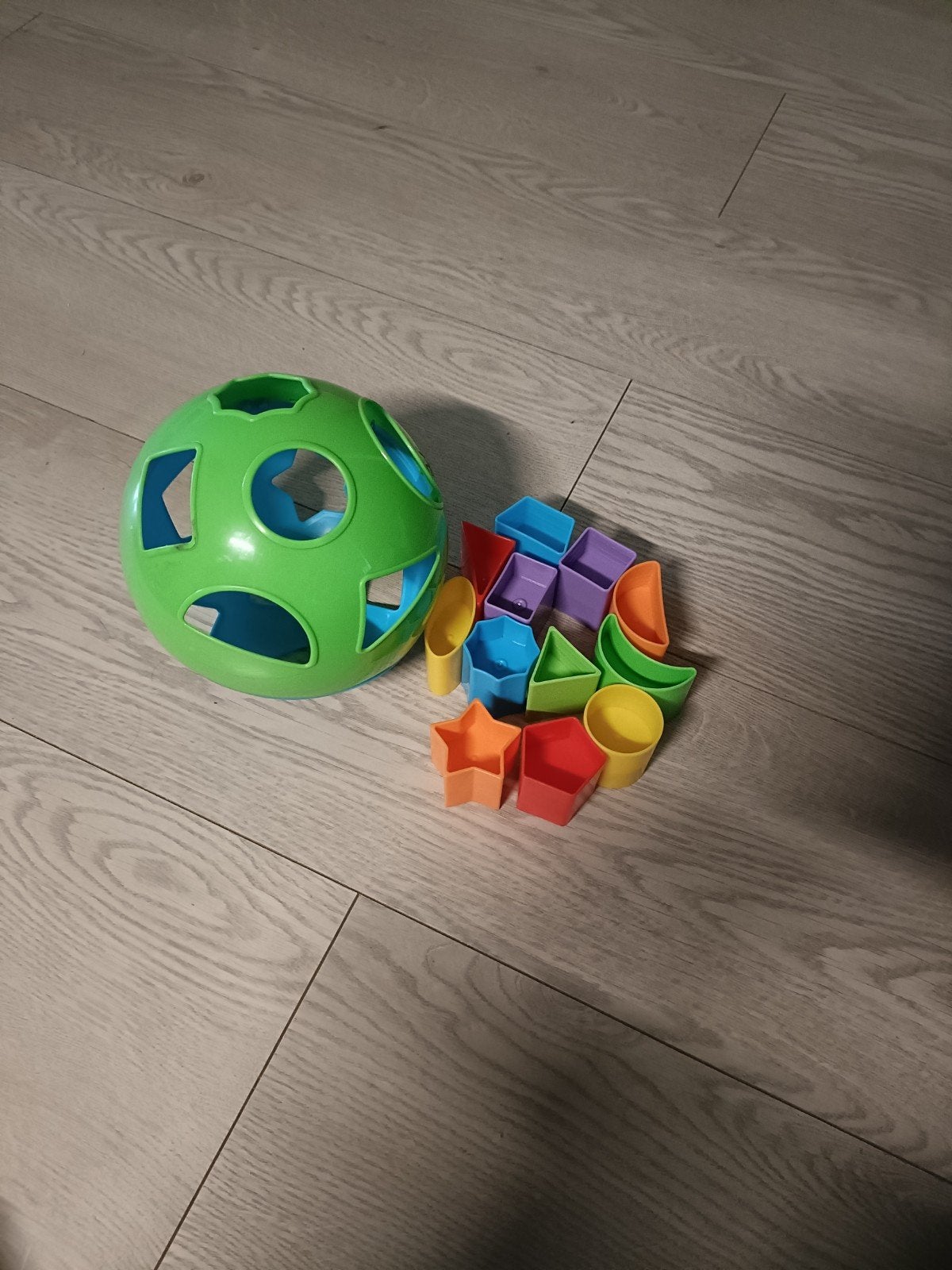 Vormenstoof bal met diverse vormen, Kinderen en Baby's, Speelgoed | Babyspeelgoed, Ophalen, Gebruikt, Overige typen