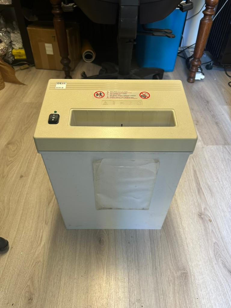 Papier versnipperaar Ideal 2230D, Ophalen, Zo goed als nieuw