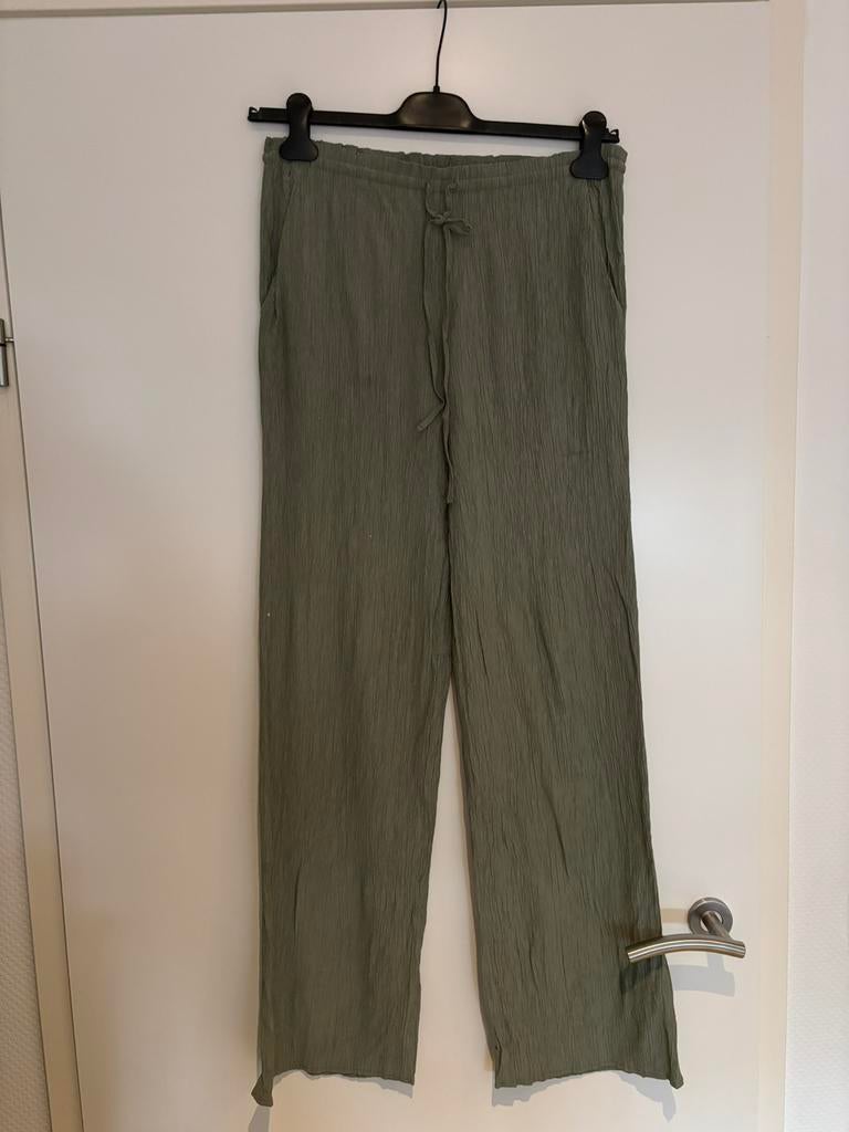 Zara groene broek van kreukstof maat m, Maat 38/40 (M), ., Ophalen of Verzenden, Zo goed als nieuw