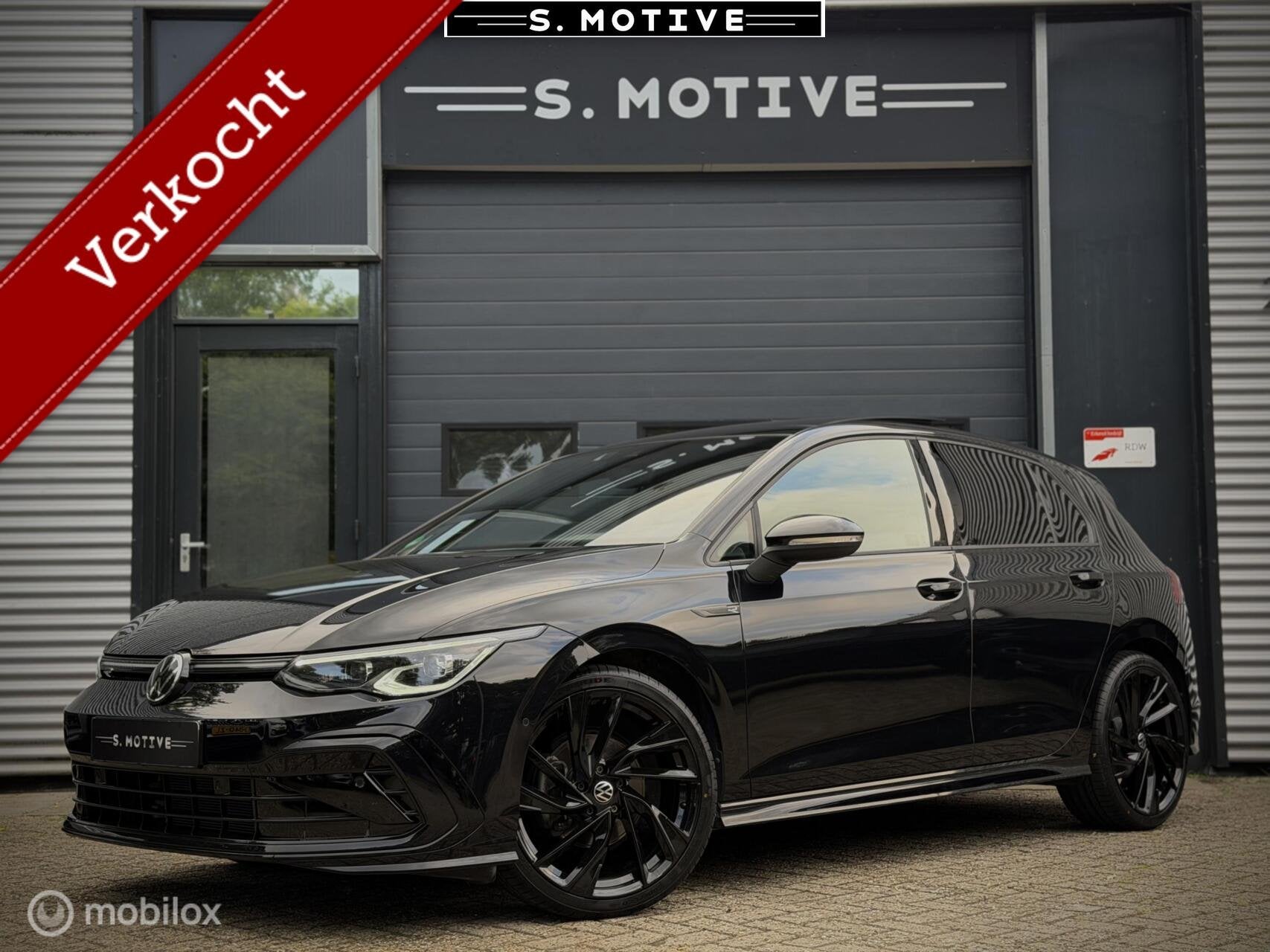 Volkswagen Golf 1.5 eTSI R-Line H&K, Pano, IQ, Sfeer, Camera, Auto's, Zwart, 4 cilinders, 150 pk, Zwart
