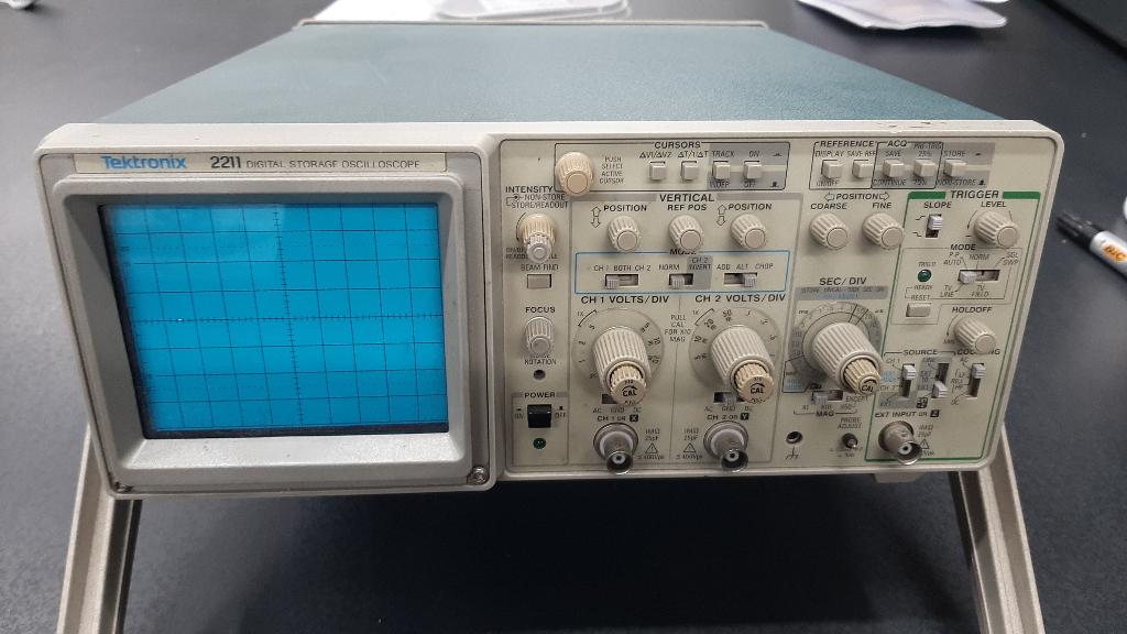 Tektronix 2211 Digital Storage Oscilloscope, Ophalen of Verzenden, Gebruikt, Overige meters
