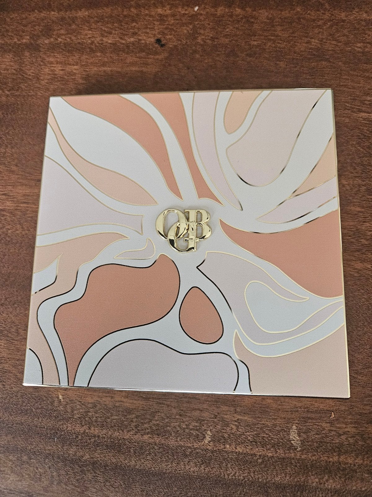 Nieuw ..Glow Palette van Olcay Gulsen  Nieuwprijs 29 euro, Ophalen of Verzenden