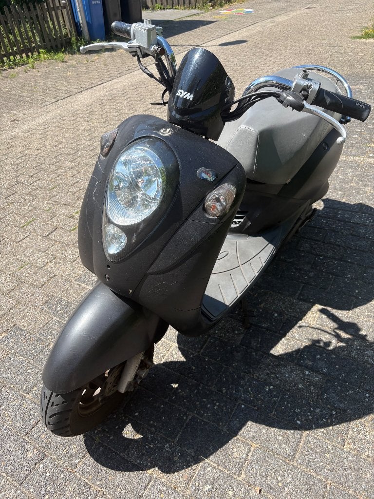 Sym mio 50, Ophalen, Gebruikt, Benzine, SYM