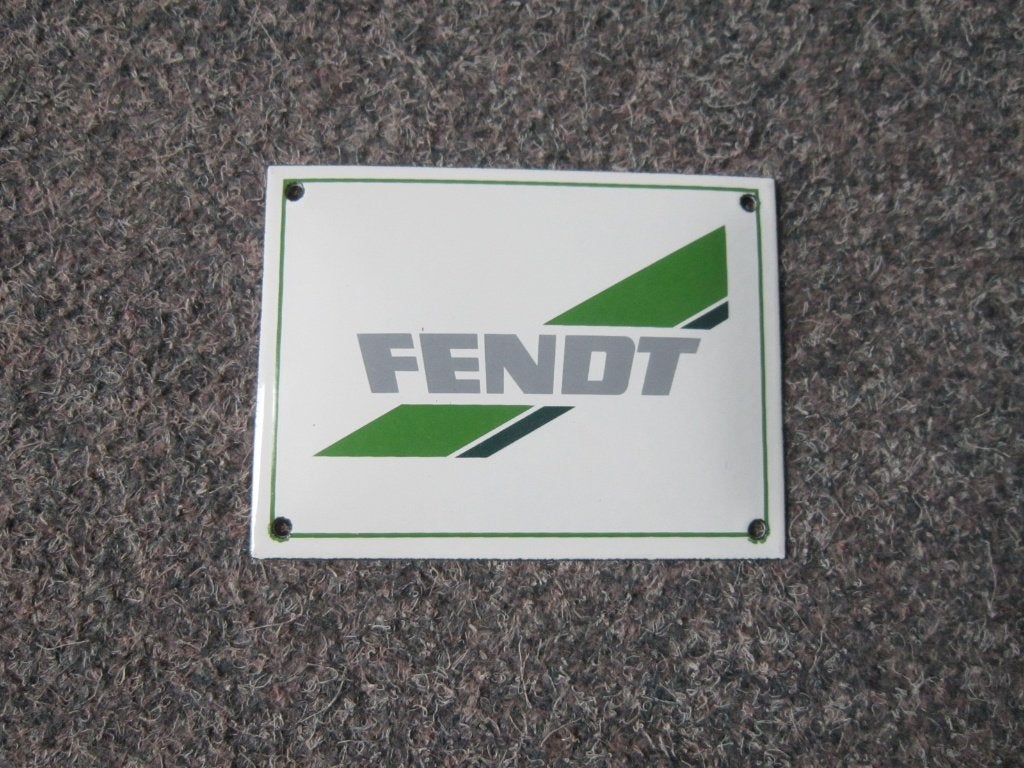 FENDT EMAILLE RECLAMEBORD, Ophalen, Zo goed als nieuw, Reclamebord