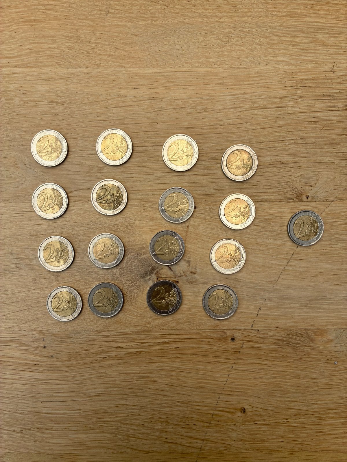 17 leuke 2 euro munten 1 stier munt heeft de letter s, Postzegels en Munten, Munten | Europa | Euromunten, Ophalen of Verzenden