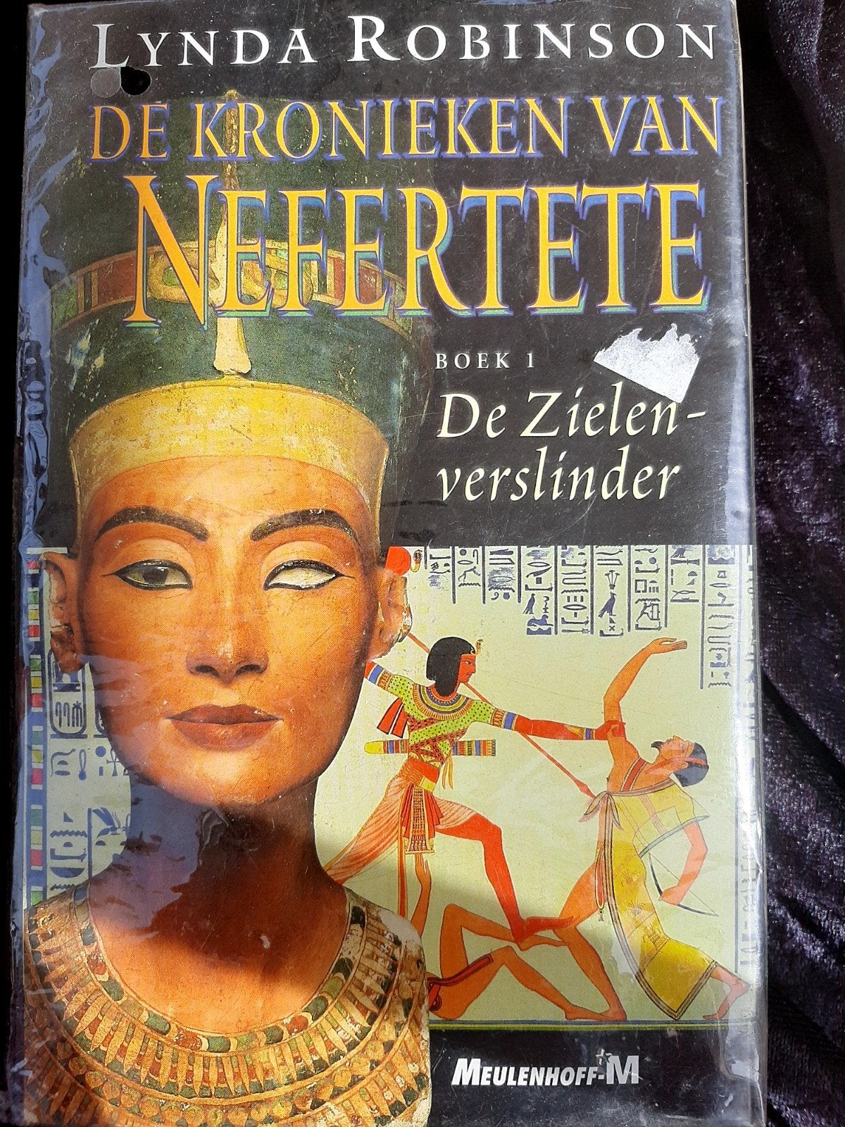 De Kronieken van Nefertete: De Zielenverslinder - Boek 1, Ophalen of Verzenden, Gelezen, Lynda Robinson, Europa overig