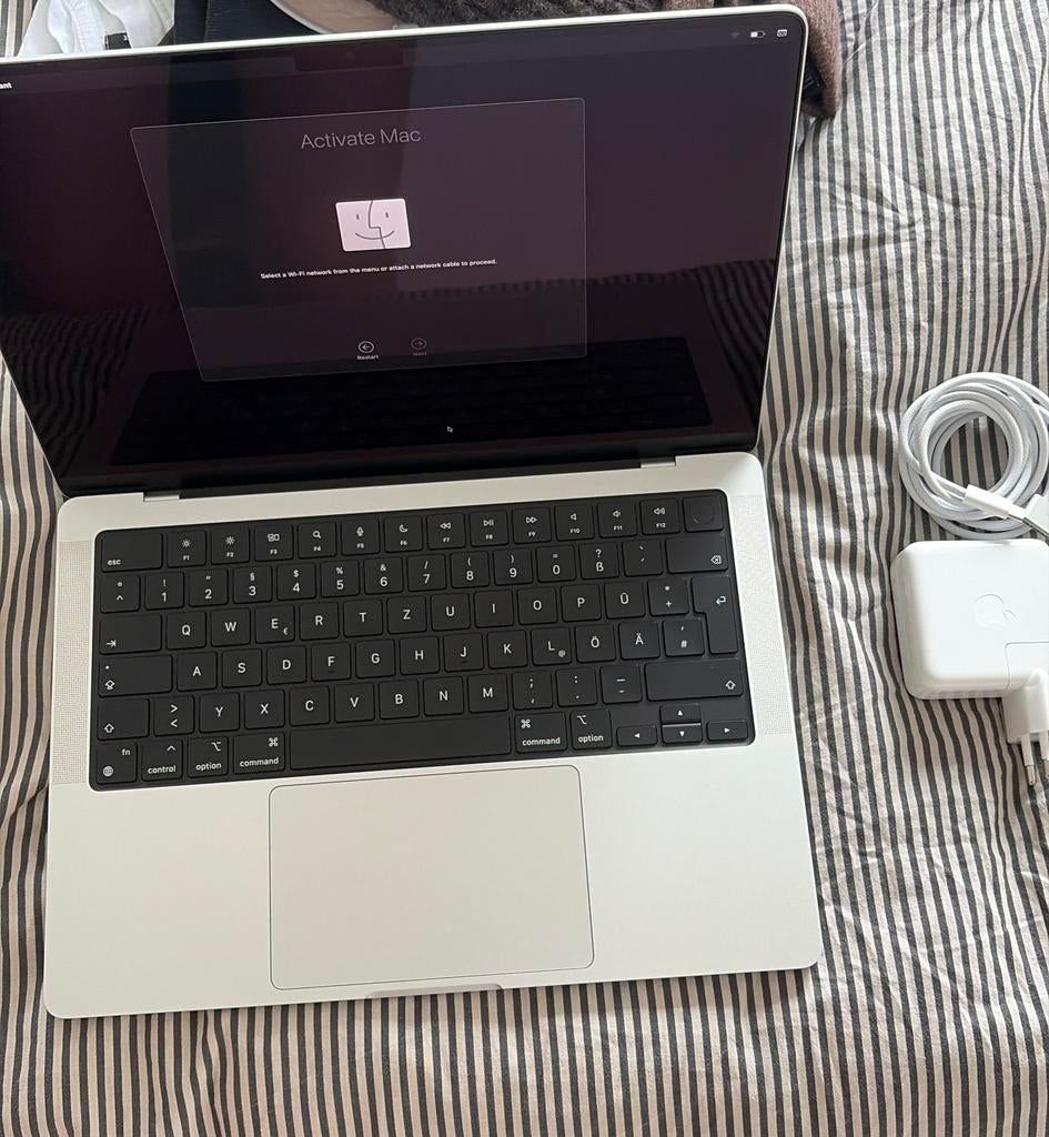 MacBook Pro M4 Pro - German Keyboard, 512GB, 24GB RAM, Computers en Software, Apple Macbooks, Zo goed als nieuw, MacBook, 13 inch