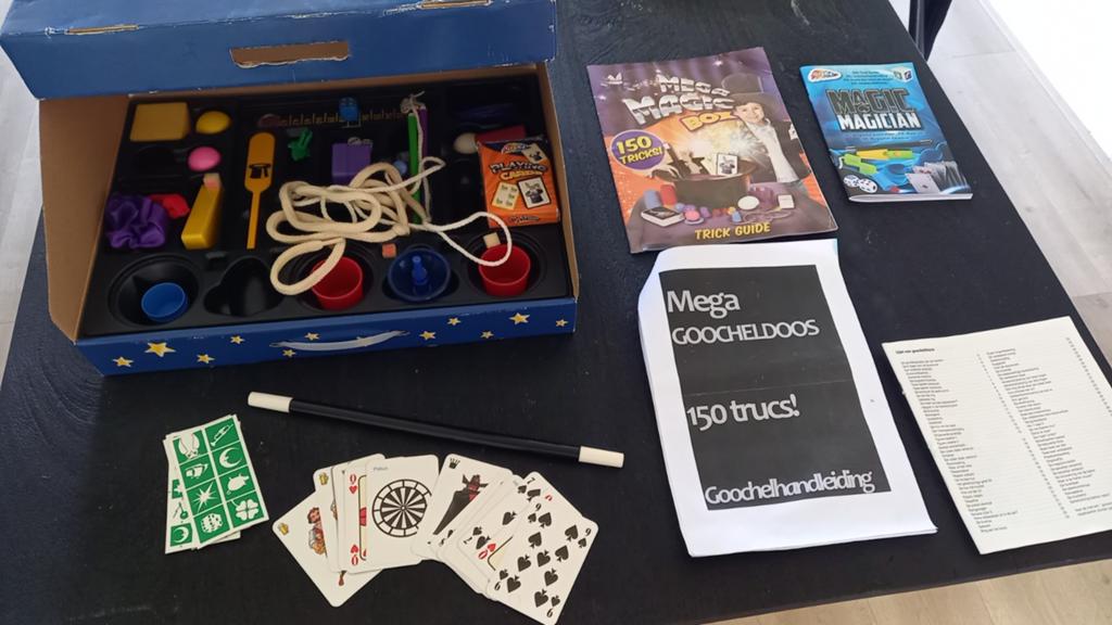Mega Goocheldoos met diverse trucs, Ophalen of Verzenden, Gebruikt, Overige typen