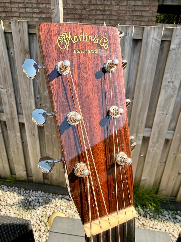 Martin 000-28EC SB Eric Clapton met K & K pickup ACTIE!, Muziek en Instrumenten, Snaarinstrumenten | Gitaren | Akoestisch, Ophalen