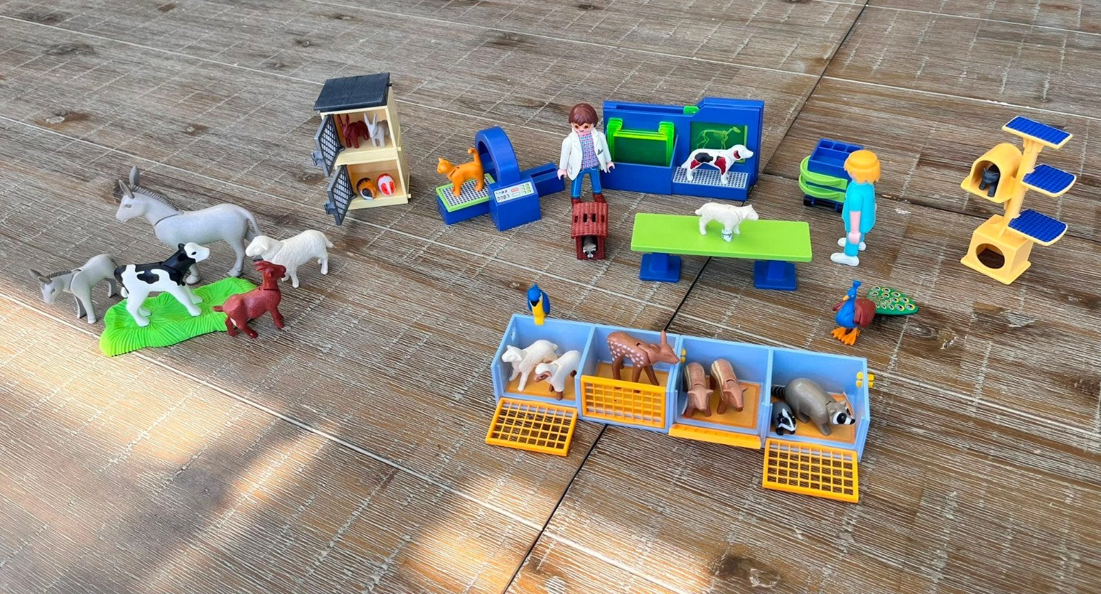 Playmobil dierenarts & dierenkliniek met veel dieren, Ophalen of Verzenden, Gebruikt, Losse onderdelen, Figuren
