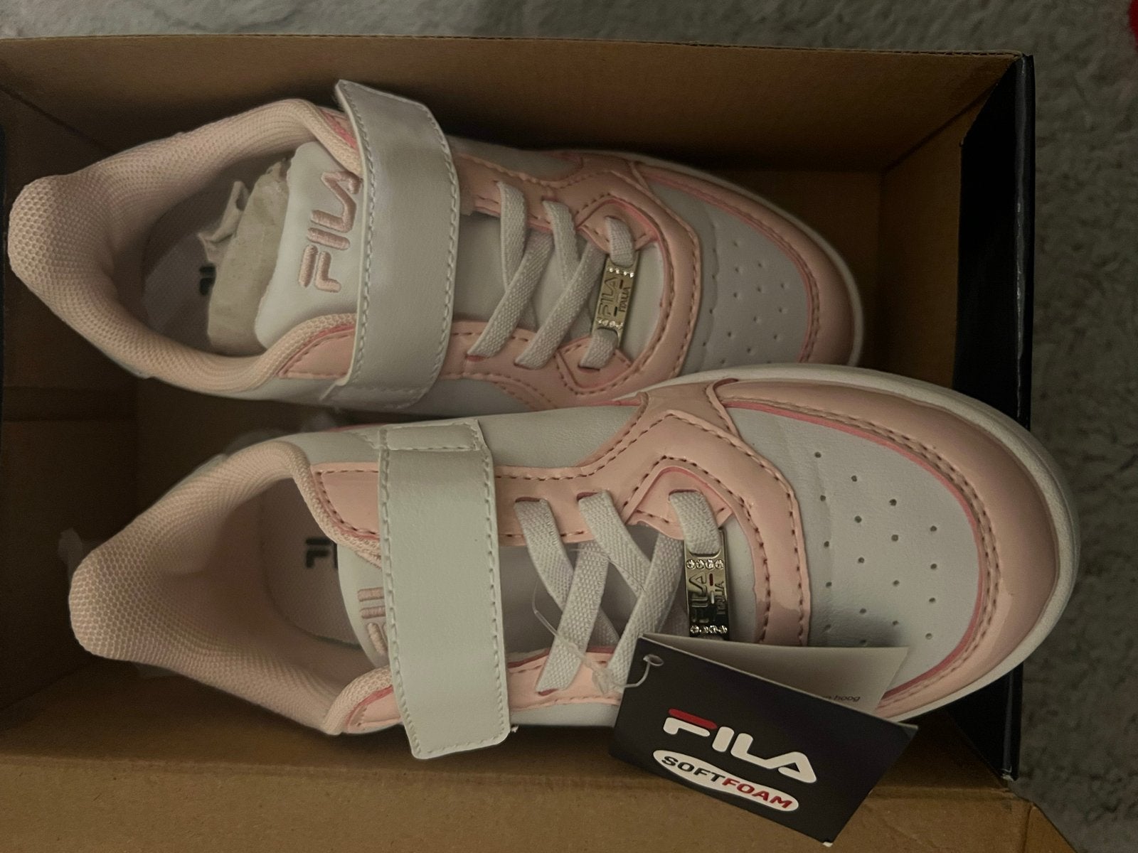 Nieuwe Fila Meisjesschoenen - Maat 30 met doos en kaartje, Ophalen of Verzenden, Nieuw, Meisje, Schoenen