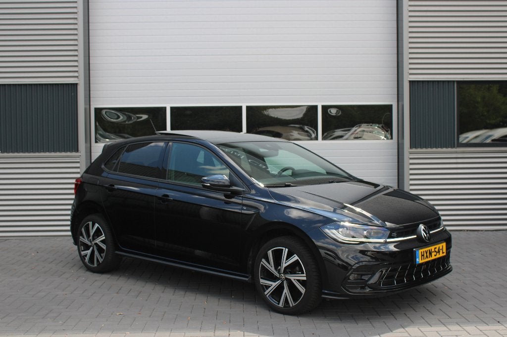 Volkswagen Polo 1.0 TSI R-Line, 116pk, Automaat, Pano, ACC, Stof, Lichtsensor, 116 pk, Zwart