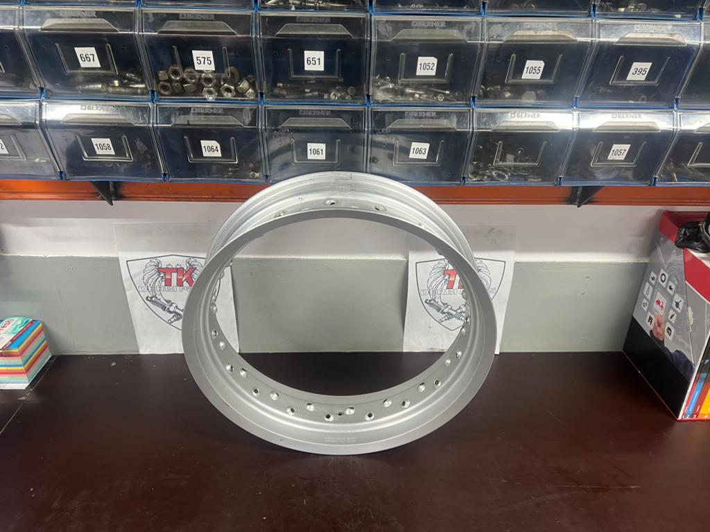 Supermoto achtervelg 17 inch, Overige typen, Ophalen of Verzenden, Zo goed als nieuw, Nvt