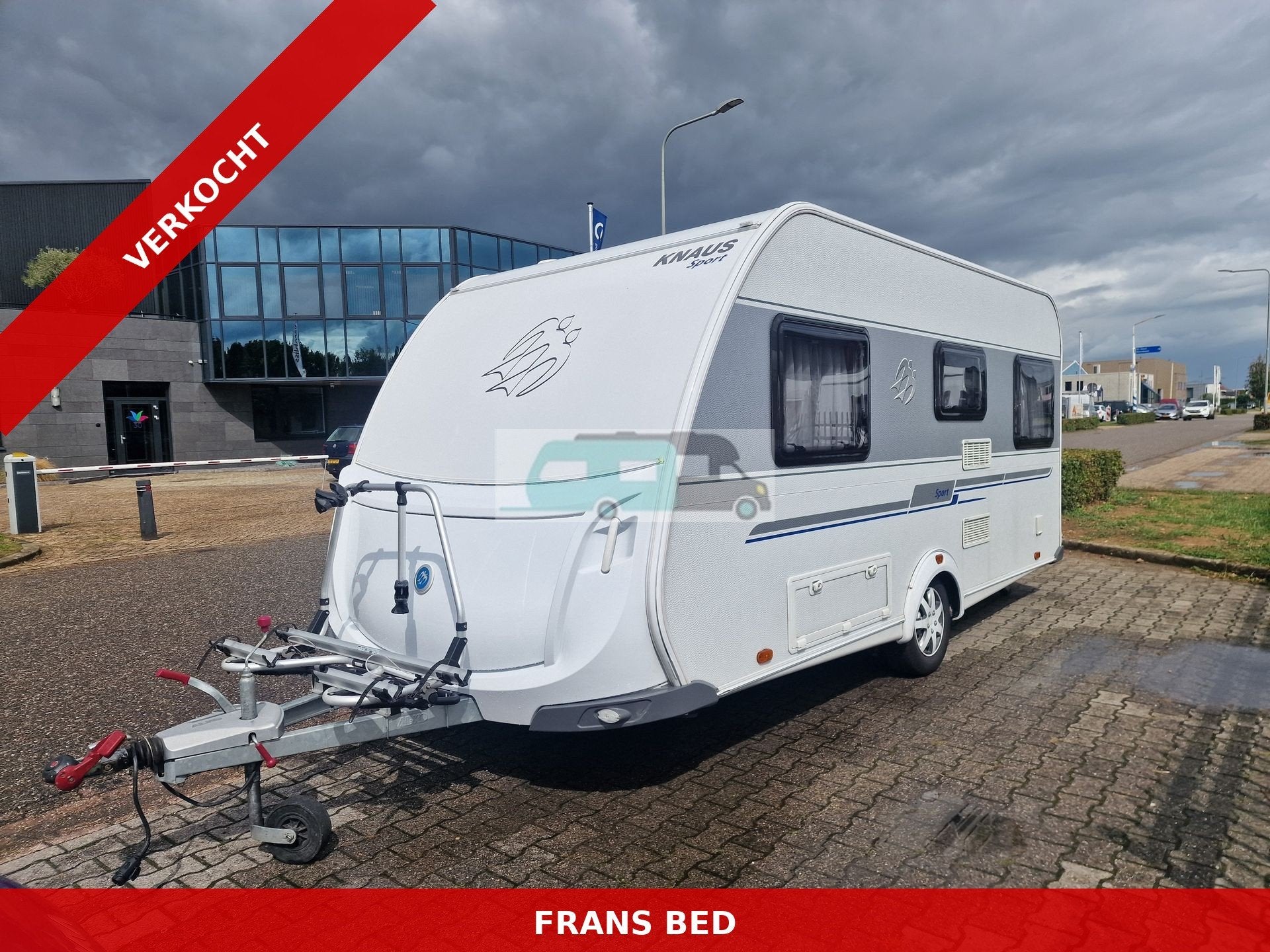 Knaus sport 450 FU 2011 Mover, tent, fietsendrager, Caravans en Kamperen, Bedrijf, Knaus, Schokbreker, 8 meter en meer