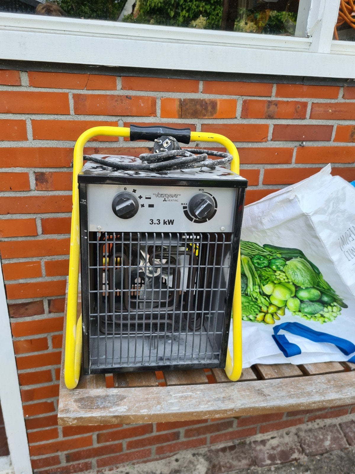 Zo goed als nieuwe Voltomate bouwheater 3300W, Doe-het-zelf en Verbouw, Verwarming en Radiatoren, Ophalen, 30 tot 80 cm, Overige typen