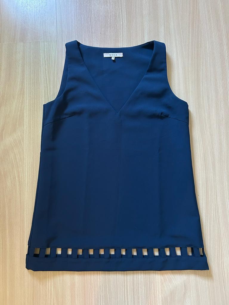 Donkerblauwe top NIKKIE, Blauw, Ophalen of Verzenden, Zo goed als nieuw, Zonder mouw