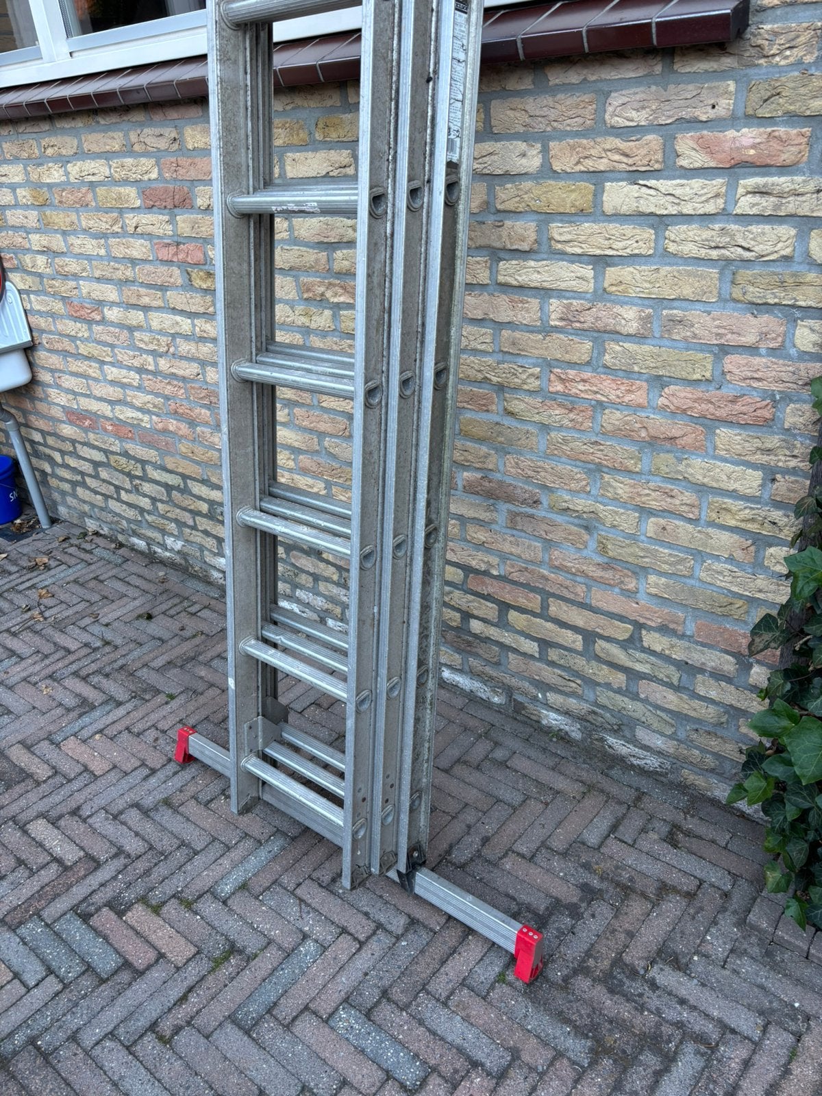 Ladder 3 x 9, Doe-het-zelf en Verbouw, Ophalen of Verzenden, Zo goed als nieuw, 4 meter of meer