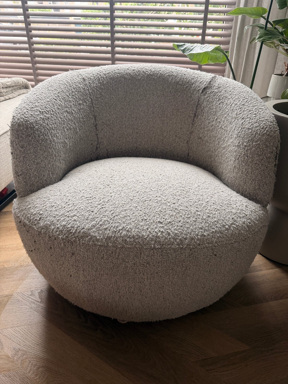 Gratis WOOOD Woolly draaifauteuil – reparatie nodig, Ophalen, Japandi, Minder dan 75 cm, Zo goed als nieuw