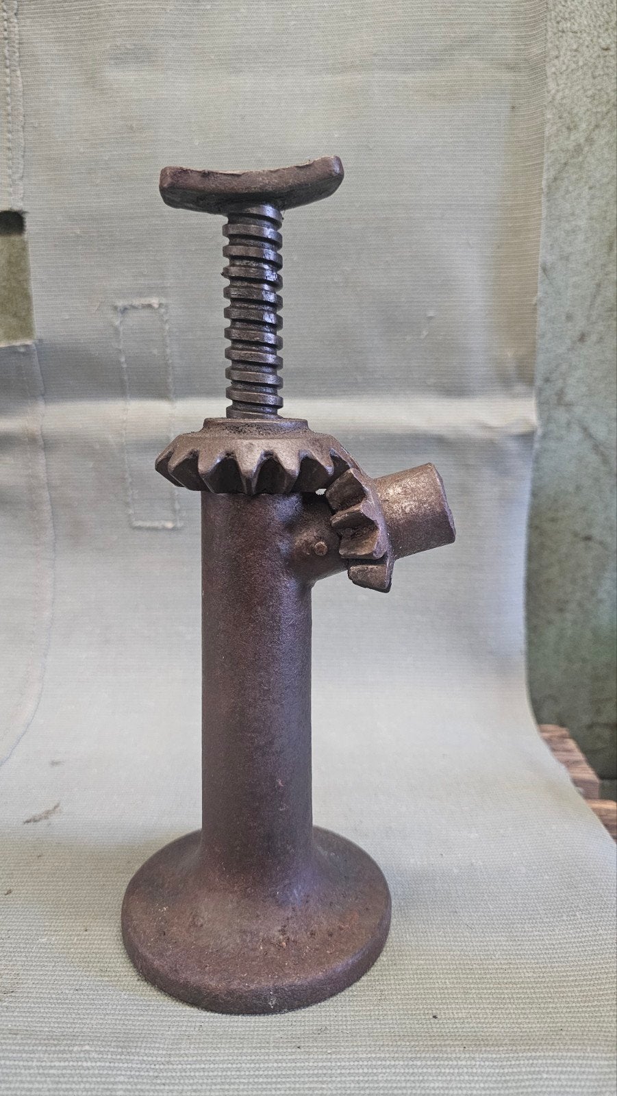 oude kleine krik, Ophalen of Verzenden, Krabpaal