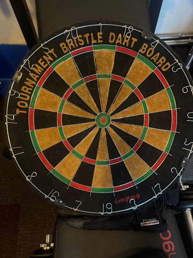 Dartbord, Ophalen, Zo goed als nieuw