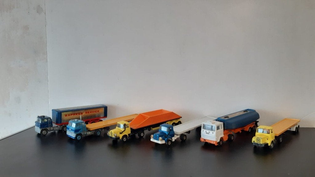 Corgi Majors 10 euro per stuk of 50 euro voor alle 6., Ophalen of Verzenden, Gebruikt, Bus of Vrachtwagen, Corgi