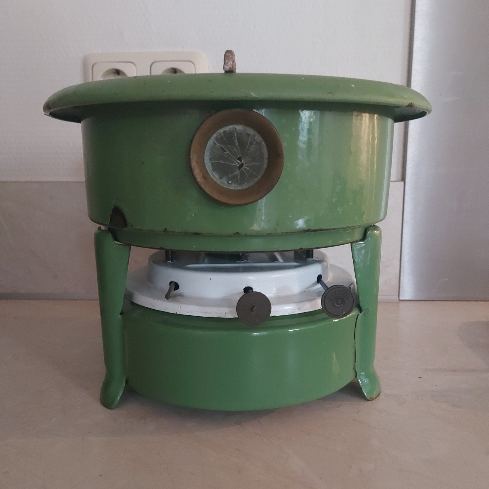 Vintage Petroleum Kooktoestel met Rode Emaille Pan, Ophalen of Verzenden